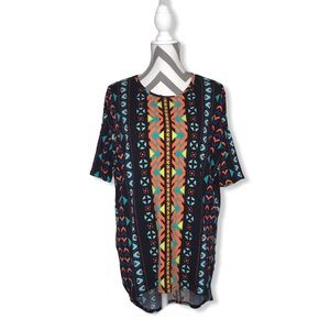 LuLaRoe-.Irma Tee-NWOT-Sz XS
Relaxed fit